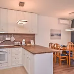 Spacious 2bd 2ba Flat - South Park & Vitosha Views By Flat Mаnager Appartamento *