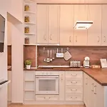 Spacious 2bd 2ba Flat - South Park & Vitosha Views By Flat Mаnager * Sofia