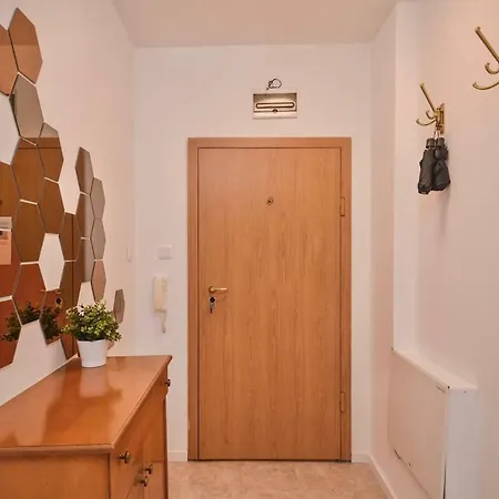 Spacious 2bd 2ba Flat - South Park&vitosha Views By Flat Mаnager * Sofía