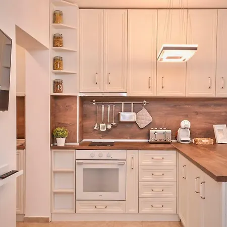 Spacious 2bd 2ba Flat - South Park&vitosha Views By Flat Mаnager * Sofía