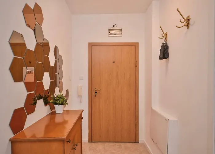 Spacious 2bd 2ba Flat - South Park & Vitosha Views By Flat Mаnager * Σόφια